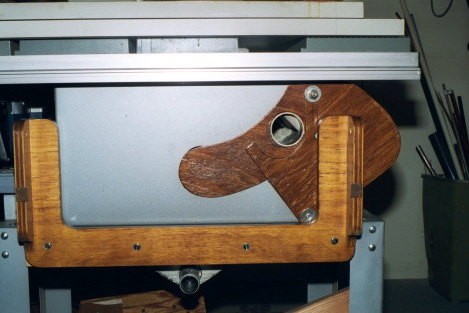 Articulated Dust Port Cover For the Ryobi BT3000 Table Saw By Jim Frye 06